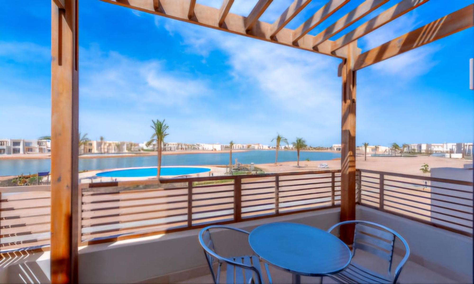 Shedwan El Gouna - Pool And Lagoon View