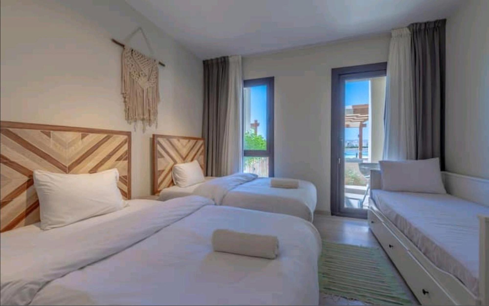 Shedwan El Gouna - Pool And Lagoon View *